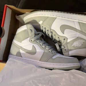 Nike Air Jordan 1 High OG - Seafoam/White size 8.5 women’s